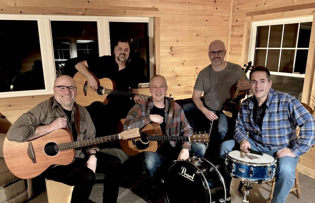 Le Groupe de Musique La Virée – Sur la photo – Denis Surette, Marc Haché, Eric Haché, Steven Haché et Don Pellerin